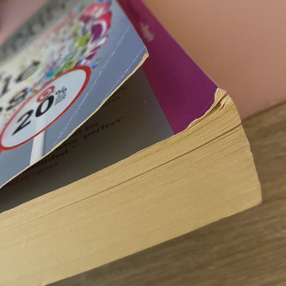 Big little lies paperback - Picture 2 of 4